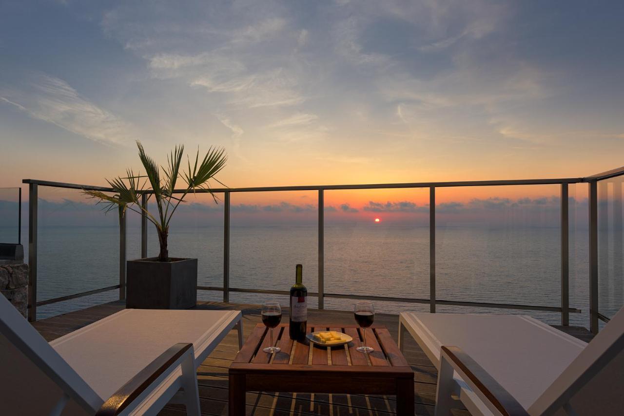 Kathisma Bay Villas - Luxury Villas - Villa Helios Kalamitsi  Bagian luar foto